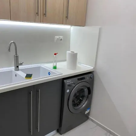 아파트 Grace By Halu! Luxury 3bd On Mitropoleos Street 테살로니키
