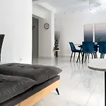Lejlighed Grace By Halu! Luxury 3bd On Mitropoleos Street Thessaloníki