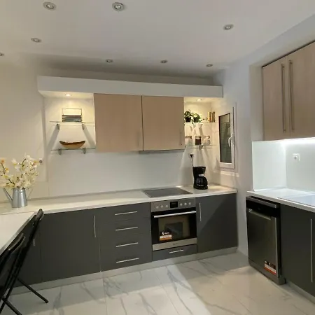 Apartman Grace By Halu! Luxury 3Bd Apartment In Mitropoleos Street