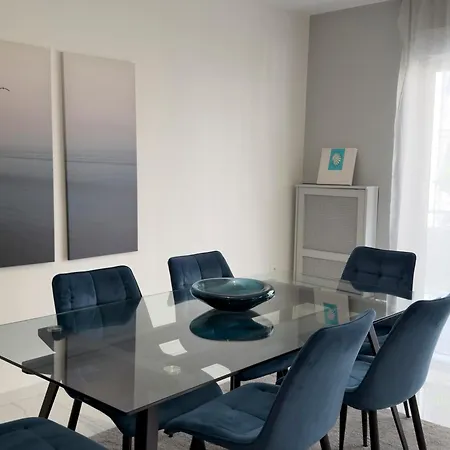 Apartment Grace By Halu! Luxury 3bd On Mitropoleos Street *