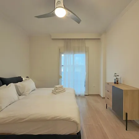 Grace By Halu! Luxury 3bd On Mitropoleos Street Apartment *