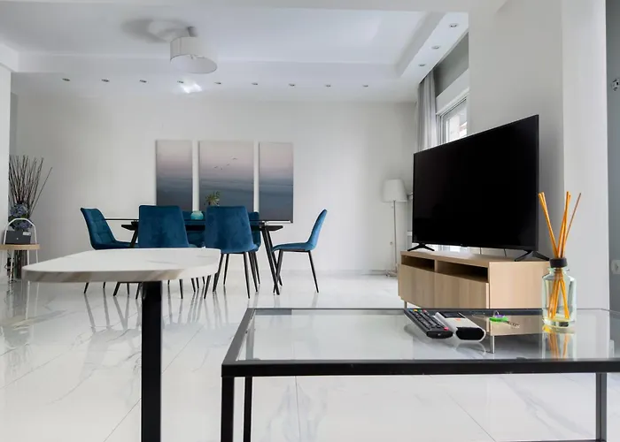 Daire Grace By Halu! Luxury 3bd On Mitropoleos Street *