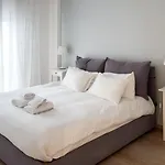 Grace By Halu! Luxury 3bd On Mitropoleos Street *