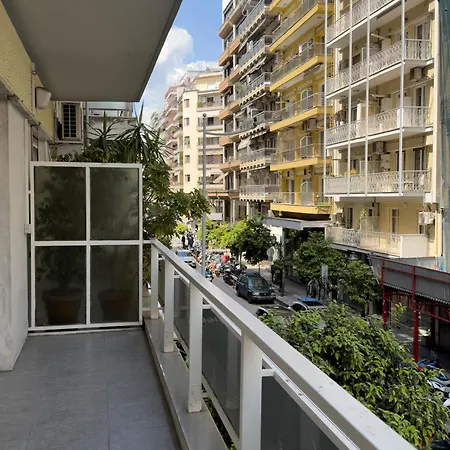 Grace By Halu! Luxury 3bd On Mitropoleos Street *