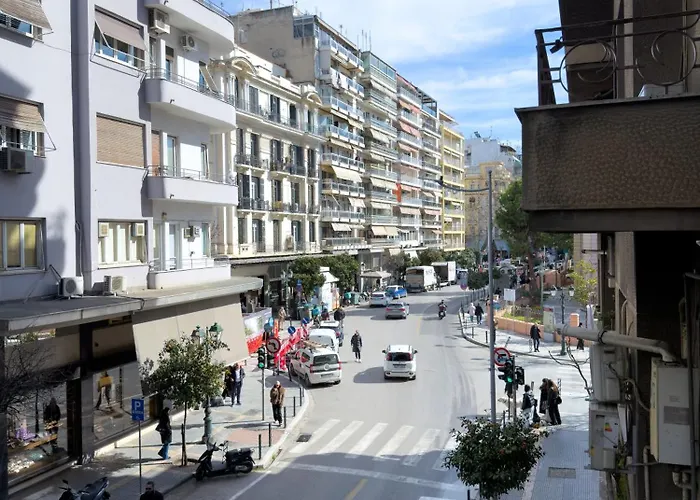 Grace By Halu! Luxury 3bd On Mitropoleos Street *